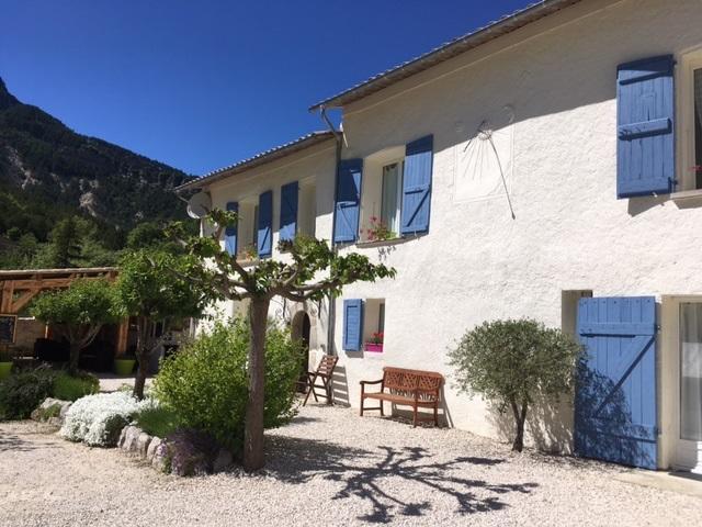 Camping Calme Et Nature Castellane Exteriér fotografie
